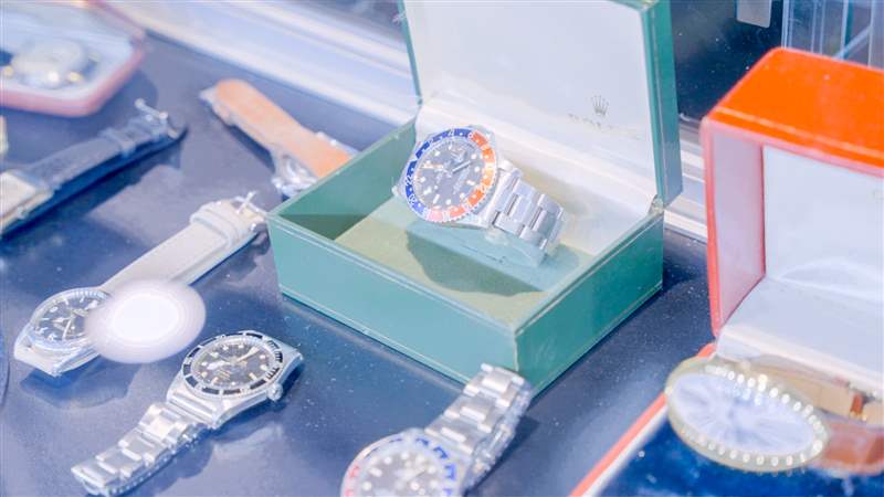 邀請(qǐng)：通過(guò) aBlogtoWatch 從洛杉磯的 eBay 賣(mài)家處交易和購(gòu)買(mǎi)手表和其他奢侈品